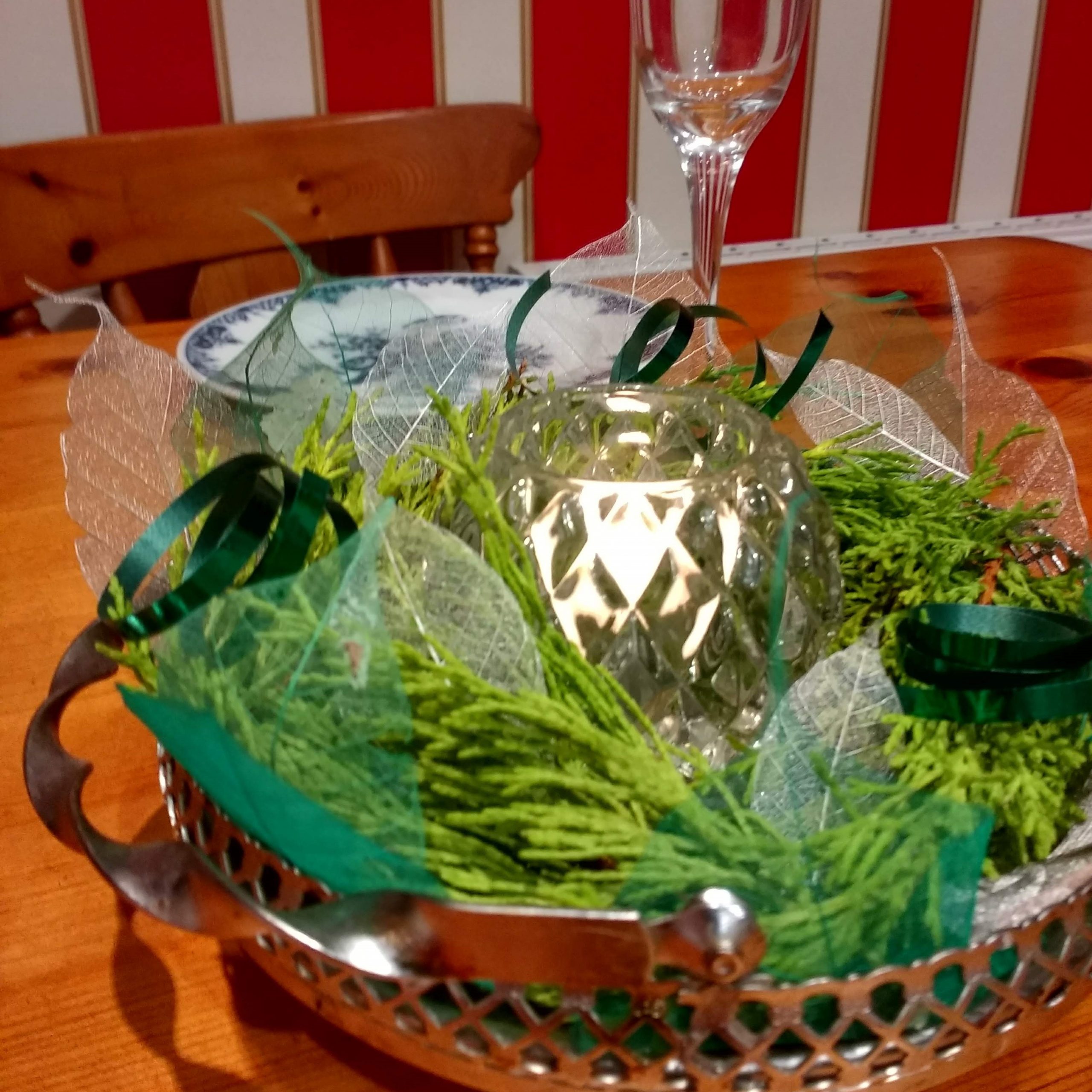 green and silver centrepiece